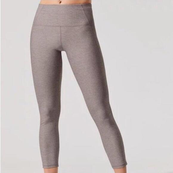 Varley Everett Mid Rise Cropped 24” Leggings Heathered Beige Women’s size XS - Picture 11 of 14